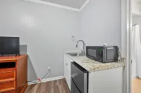 Cozy 1BR Retreat in Brownstown – Relax Unwind