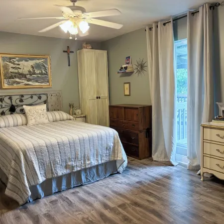 Walk to Beach, Casinos & Art – 4Br/4BA with Spacious Covered Porch!