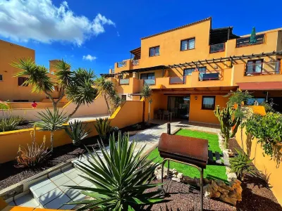 Sweet Holidays in Fuerteventura Hotels near Oasis Wildlife Fuerteventura