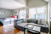 Hillside Blue Mtn Family Loft @ North Creek Resort Hotels in Grey County