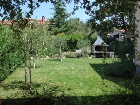 4 +2 pers. FREE Wi-Fi, AIR, & GARDEN GRILL, FAMILY FRIENDLY