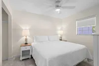 Quiet Nights of Quiet Stars on Anna Maria Island