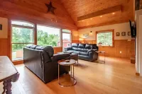 The Loft At The Inn At High Falls