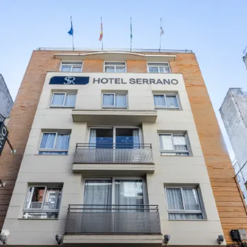 Hotel Serrano Отели рядом с достопримечательностью «Башня Калаорра»