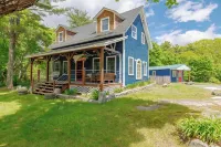 Old Maine style w/ modern amenities - dog friendly