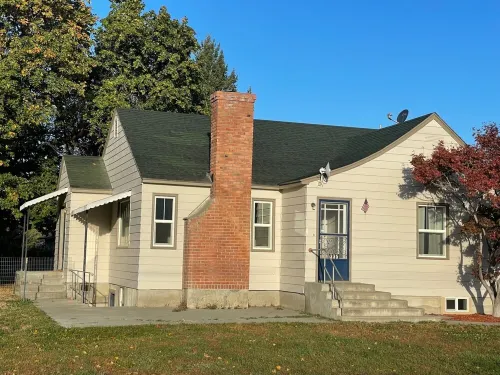 Oak Street Farm House