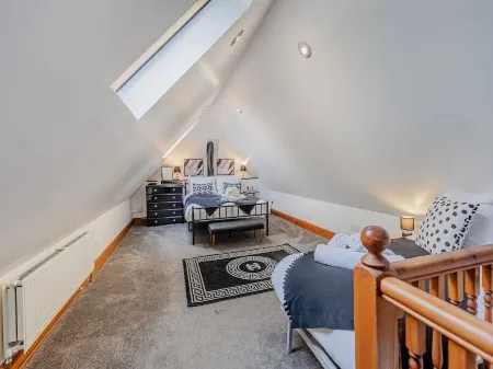 Kent Pool House Family & Pet Friendly With Your own Private Swimming Pool