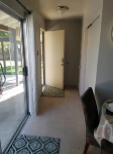 Quiet Bungalow in South West Reno. リノのホテル