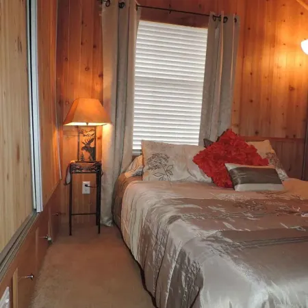 Wildflowers Cabin @ HomeAway Ranch