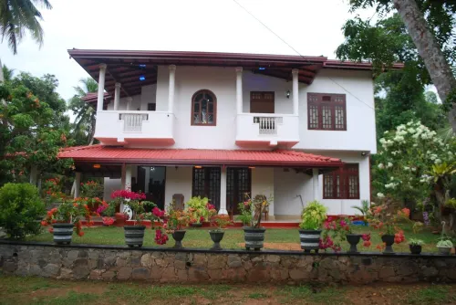 Maali,s Residence ........ Peaceful coastal Village in Midigama - Galle