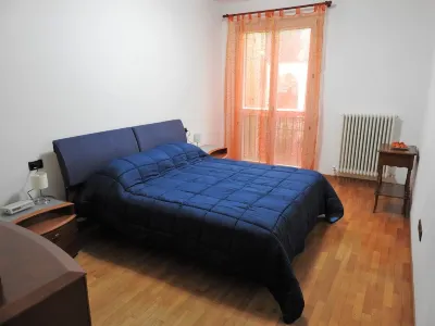 Beautiful apartment in the center, with reserved parking space, 4 beds
