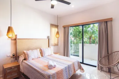 Spacious 3-bdrm condo in gated res., w/ Fitness room, WiFi & Private Plunge Pool