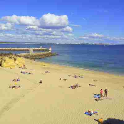 Fabulous Sea Views, Wi Fi, Walk to Restaurants and to Luz Blue Flag Beach Fitness & Recreational Facilities