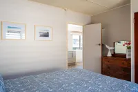 Brighton family bach - sea views, close to beach, park & shops, pet friendly!