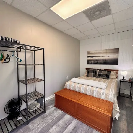 2 Bedroom Budget Suite. Open Floor Plan Ξενοδοχεία στην πόλη Mattoon