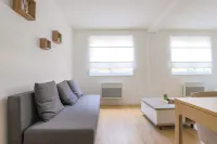 Apartment with Private Parking