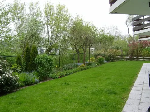 Holiday home at a copse and small lake, close to the beach