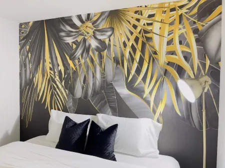 Designer suite with a Pool Table/Xbox/Arcade/Jumbo Jenga