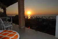 October Special- Discount of 300.00 on Bookings for 06 People