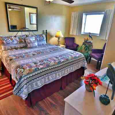 Summit 7th Floor! This Unit is One of the Nicest.  Summer is Sat to Sat only Rooms