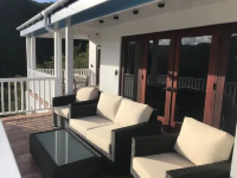 BLUE KAI,  Water View, 2 King Suites Outdoor Native Stone Showers