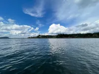 Charming Beachfront Apt w/Home Cinema & Coffee Bar