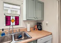 The Downtowner Cottage downtown Mt. Dora Location! Location! Location! Hotels in Mount Dora