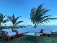 Beachfront Villa Luna: 2 Pools, tennis court, chef and 5-bedrooms w/ great views