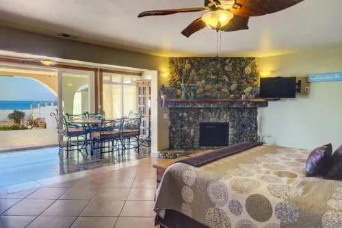 Come to LA PLAYA!!!!!