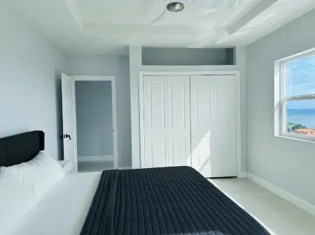 The Luxury Escape - Peaceful & Charming 3-bedroom villa w/ sea view