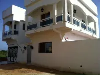Beautiful villa with pool and amenities ...