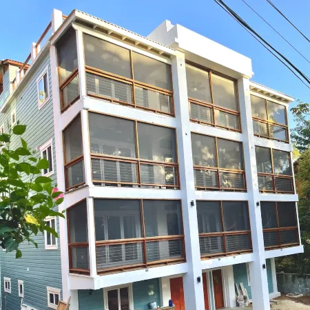 SCUBA, WEDDING, FAMILY &GROUPS up to 10 BDR vacation & dive resort 2mins2Beaches