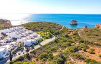Apart. em condomínio com Praia dos Caneiros e Praia do Pintadinho a 200 metros - 4-Star