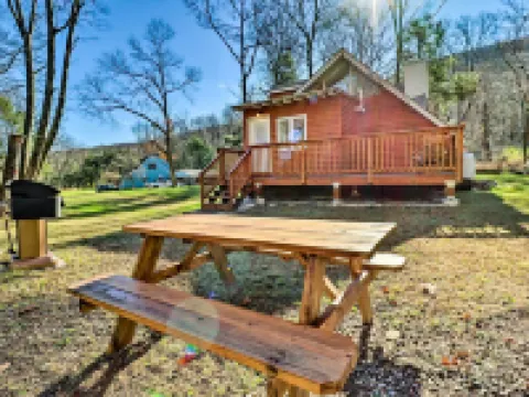 Cozy Tannersville Gem - Ski, Hike, Explore! Hotels in Pocono