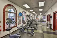 Chic Resort Townhome ~ 9 Mi to Disney Parks! - 3 tähden