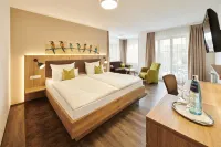 Kreuz-Post Hotel-Restaurant-Spa Hotels in Vogtsburg im Kaiserstuhl