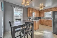 Charming Family Home ~ 4 Mi to Granite Peak! - parking
