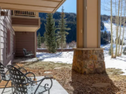 Red Hawk Lodge by Summit County Mountain Retreats Hotels in Dillon