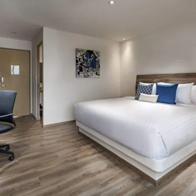Room Hotel & Suites Hotels near Estadio Universitario BUAP