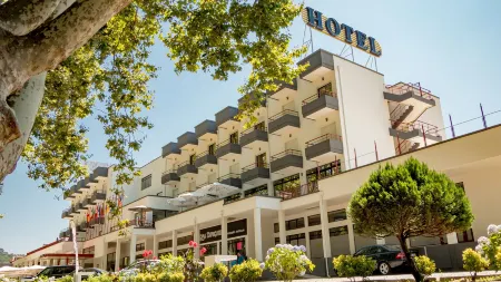 Hotel Império do Norte Отели в г. Понти-ди-Лима