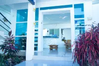 Hosteria la Costanera Hotels in Punta Blanca