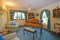 Tall Trees Hotel a Trefnant