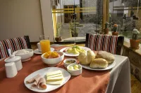Hotel Monasterio San Pedro - breakfast