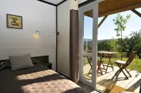 Domaine de Saint Estève Hôtels à : Mostuéjouls