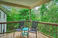 Cape Cod Home w/ Deck ~ 3 Mi to Beaches - Wifi