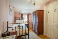 Amber Cottage Hotels in Cartmel