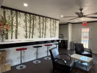 Regency 7 Motel Hotels in Washington County