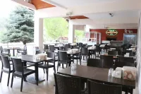 Akbak Otel - breakfast