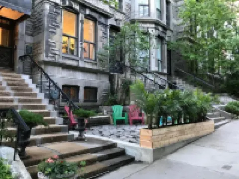 Ambrose House & Cafe - Self Check-in Guesthouse Hotels in Montreal