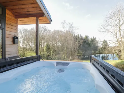 Tarn Lodge - ที่มีอ่างอาบน้ำ